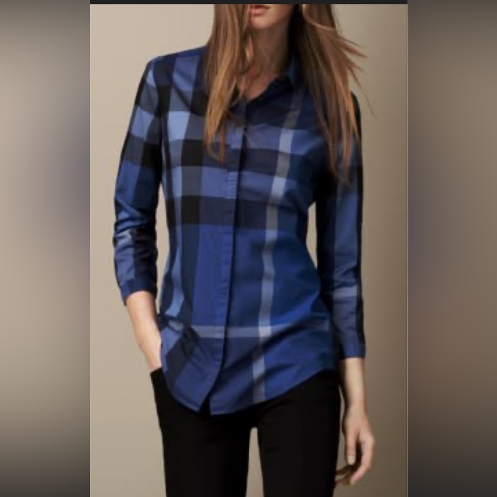 Burberry plaid button down blue white size medium